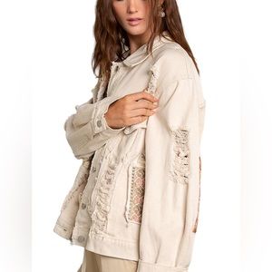 POL, Women’s Natural Multi Patchwork Distressed Denim Jacket NWT